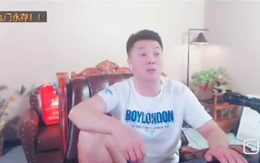 双小吱因续约费拟不续约舞帝？