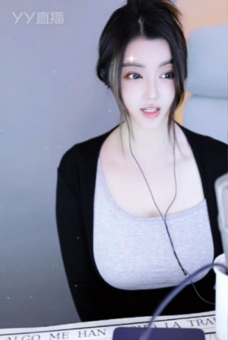 女神晓夏回归，休息期间搞大事！