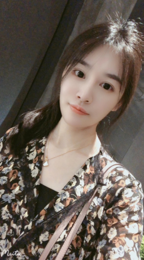 童琪琪生活气质照，女神范十足