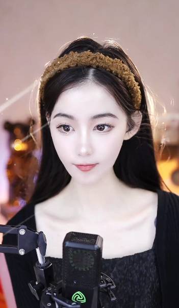榜单全是杰哥，挺月晰成超级电母