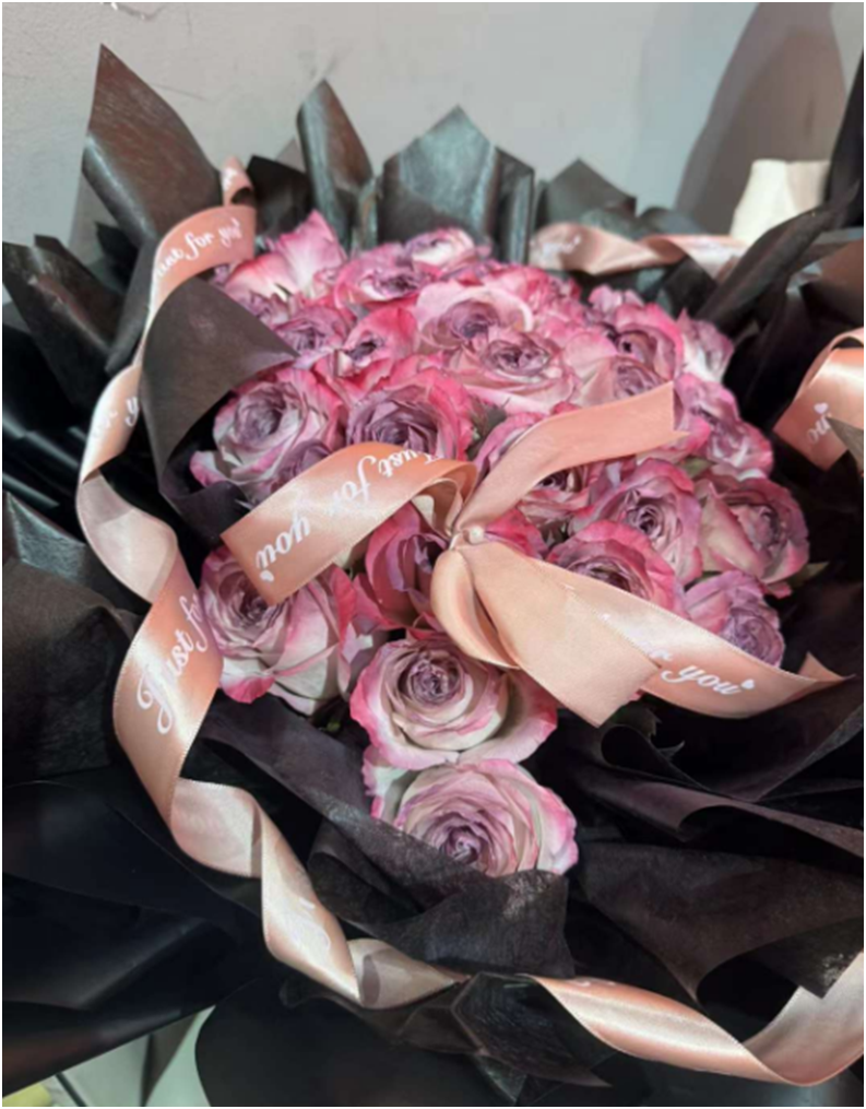 女神节收鲜花，文儿很惊喜