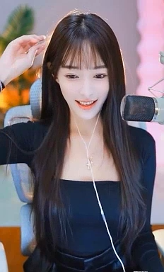 芮甜甜倒追李先生？男未婚女未嫁