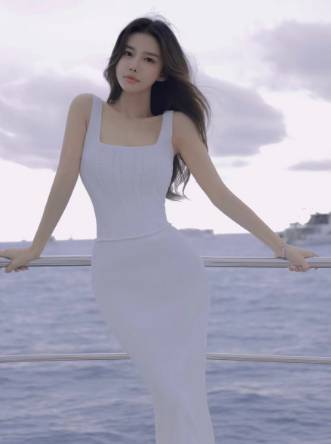 女歌、女脱打冒烟，大佛要鞠躬？