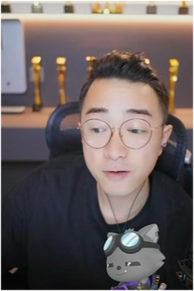 Yo姐闪现，老毕自称不是Yo姐的菜