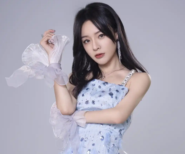 九情曝文徒鱼闪闪合同很特殊！