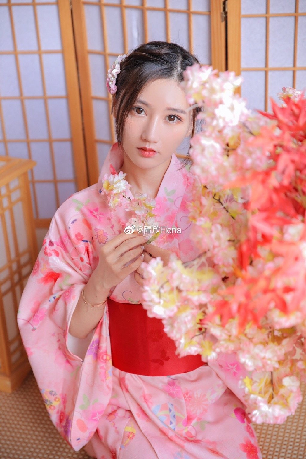 绝代佳人！小猫咪绝美写真