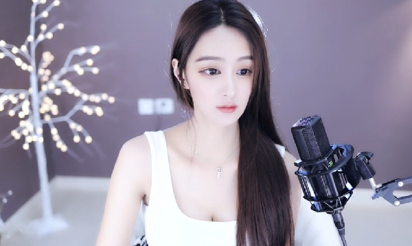 毕加索旗下电母媚娘斩获头条！