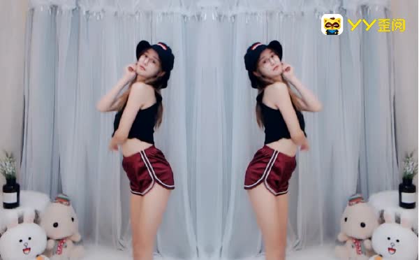 李艾笑上演性感《拍灰舞》
