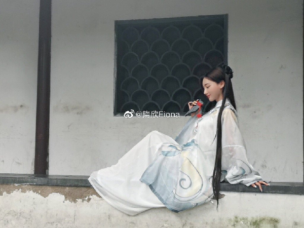 倾国倾城！小猫咪的江湖侠女写真