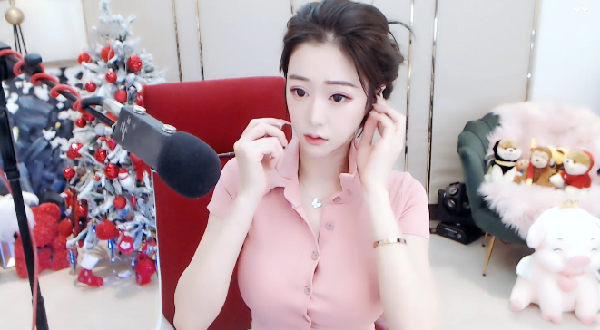 小天天开播美照，女神气质尽显