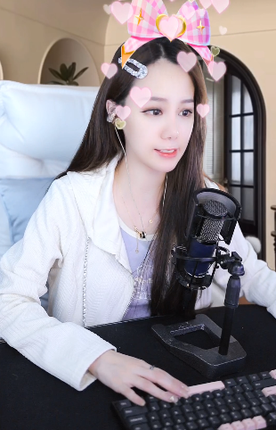 YY第一颜值讲师，竟被说太丑？